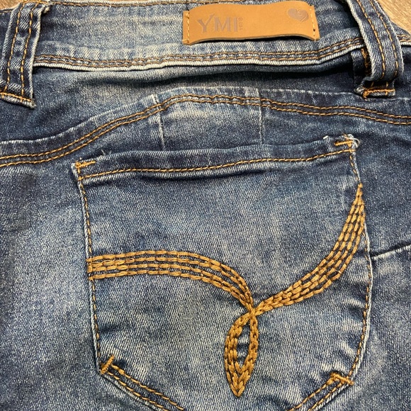 YMI Distressed Cuffed Jean Shorts - Picture 6 of 10